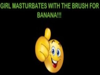 Sexy adolescente masturba con il pennello per il mio grande banana